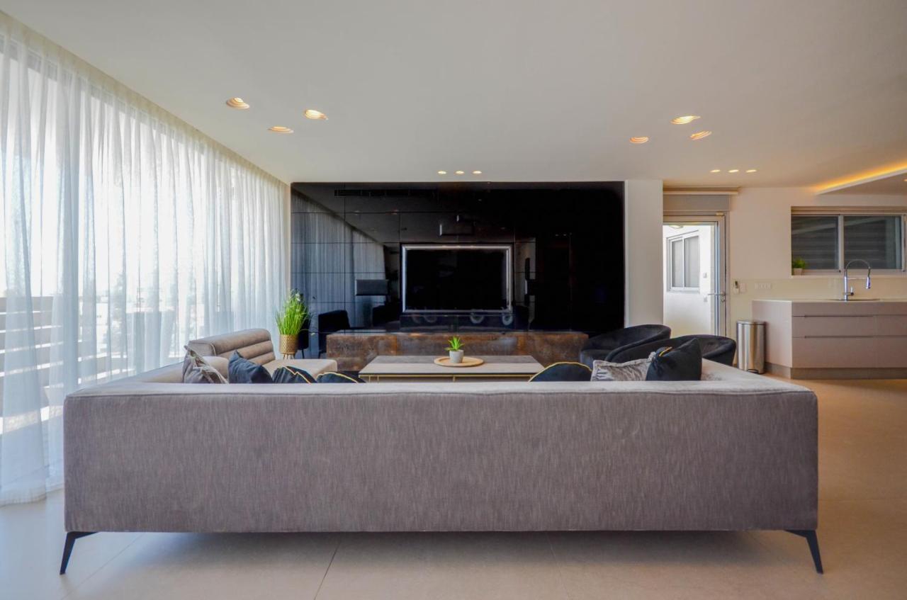 Yalarent Mountainside With Private Pool Apartment *